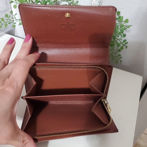 LOUIS VUITTON MONOGRAM WALLET - Picture 12 of 16